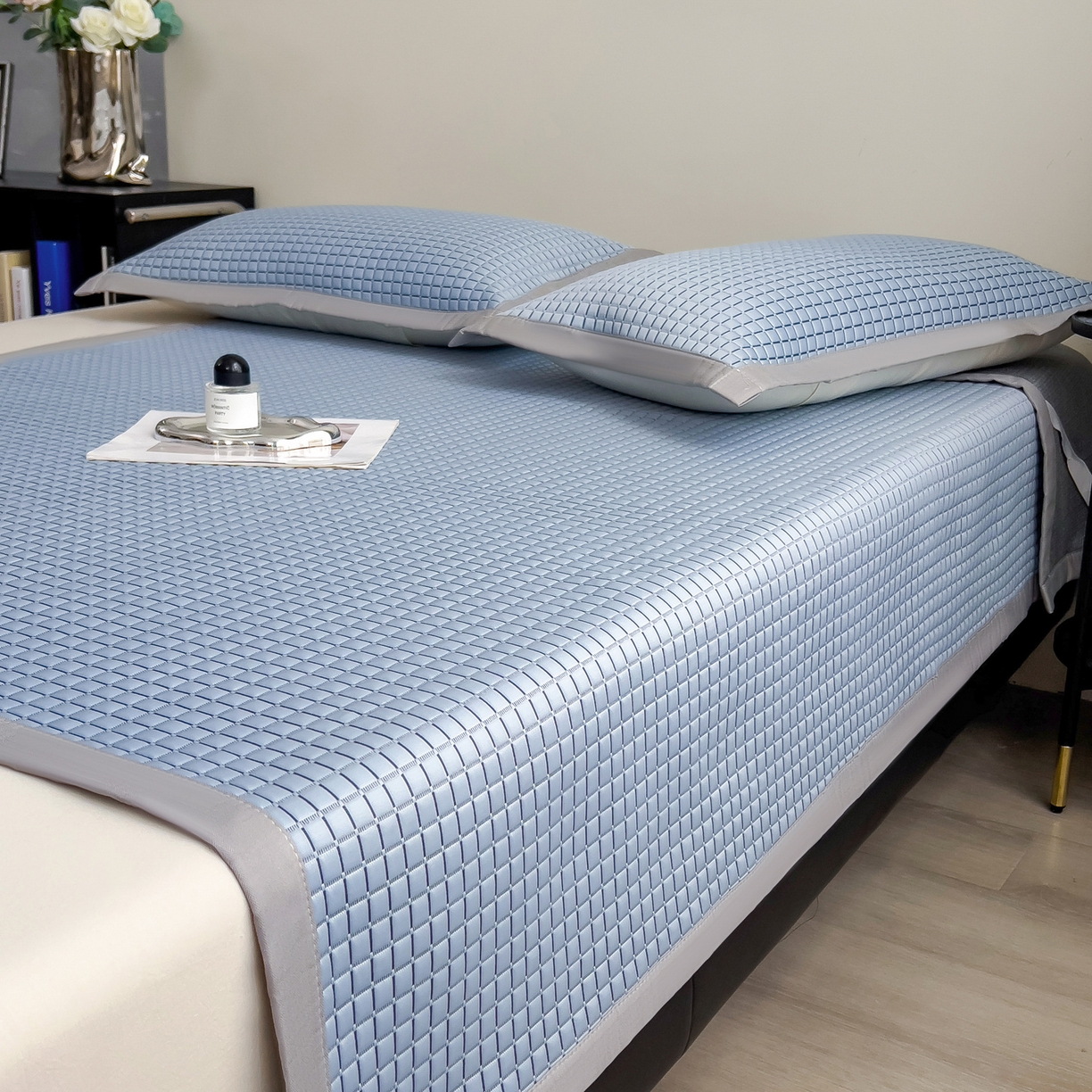 摩妮卡 2026新款PE高分子凉感值过0.25格子豆豆软席三件套冰丝席-床席款 序格-浅蓝