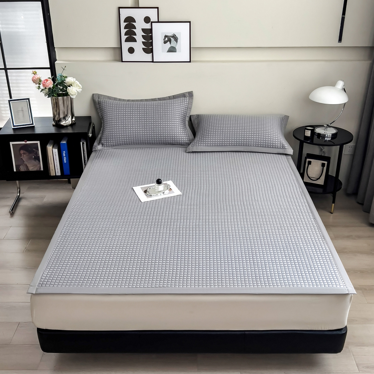 91家纺网 家纺一手货源 找家纺 摩妮卡 2026新款PE高分子凉感值过0.25格子豆豆软席三件套冰丝席-床席款 序格-雾灰