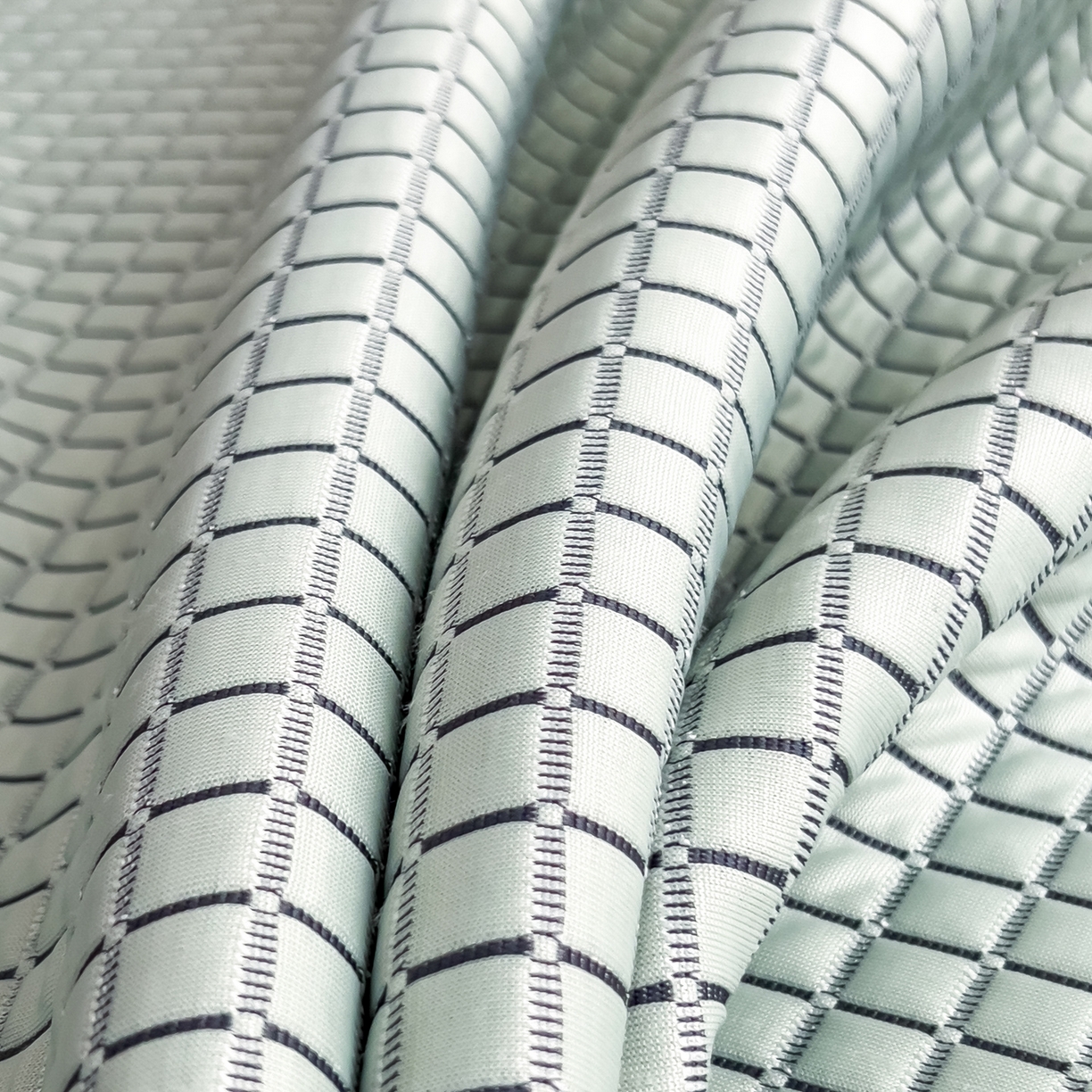 91家纺网 家纺一手货源 找家纺 摩妮卡 2026新款PE高分子凉感值过0.25格子豆豆软席三件套冰丝席-床席款 序格-水绿