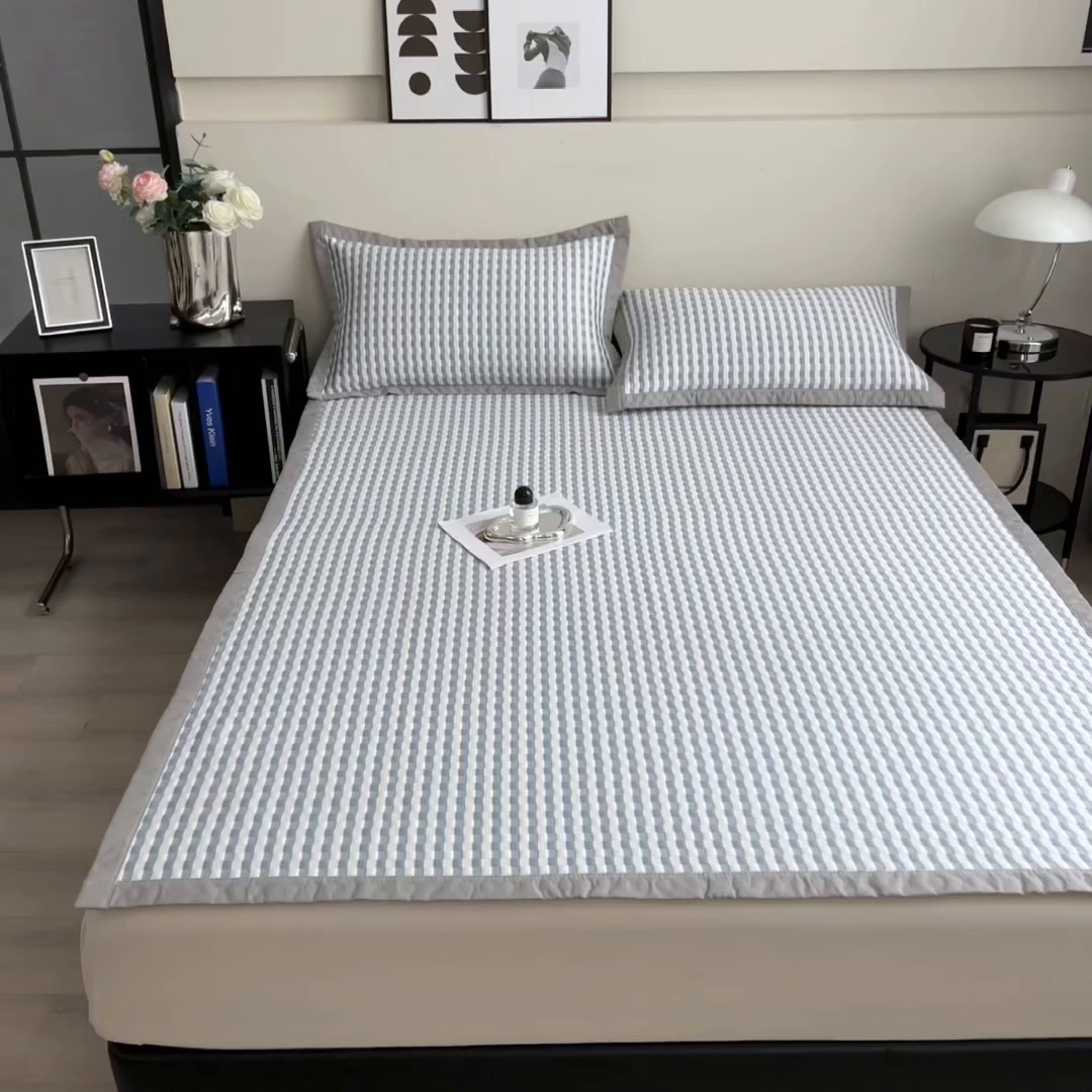 91家纺网 家纺一手货源 找家纺 （总）摩妮卡 2026新款PE高分子凉感值过0.25格子豆豆软席三件套冰丝席-床席款