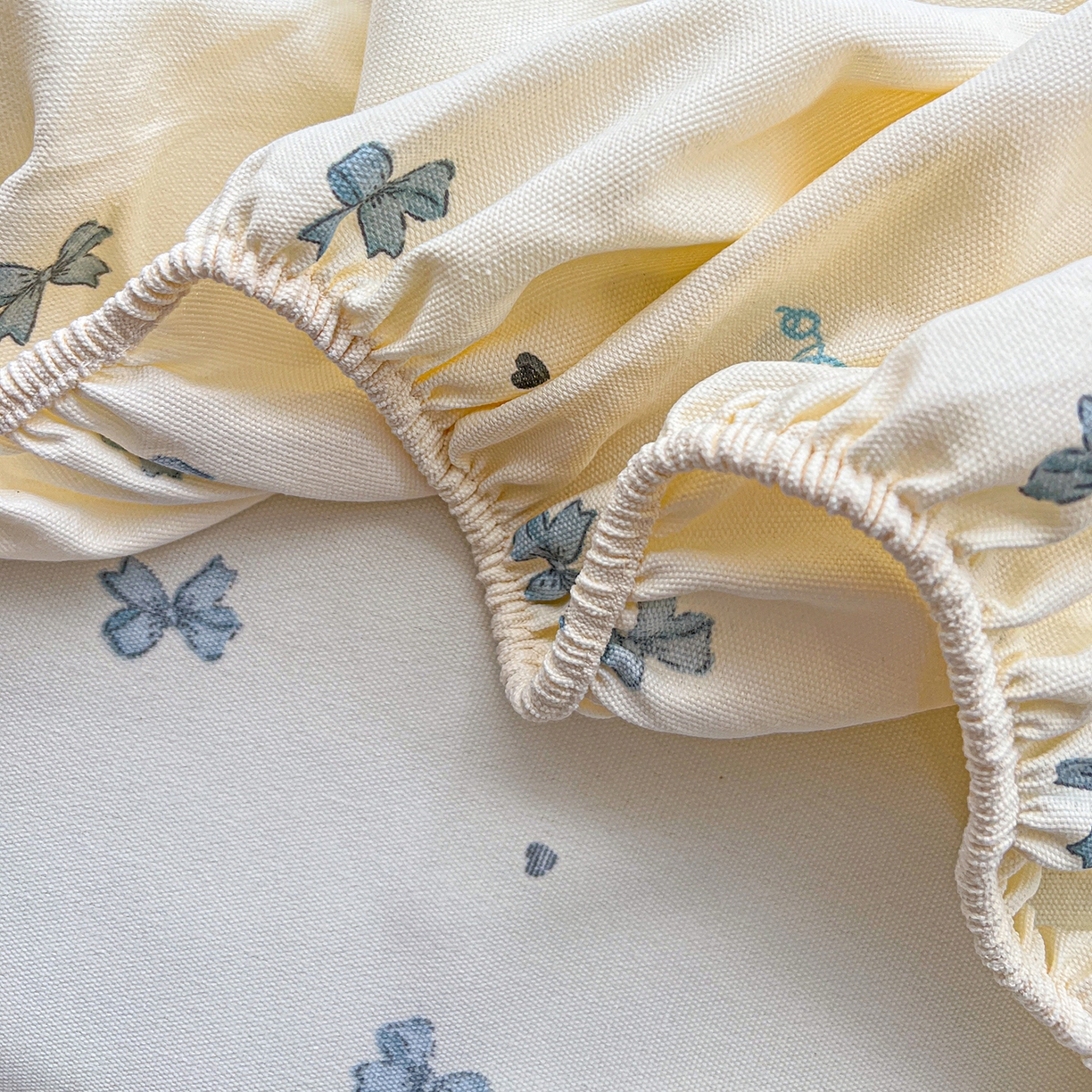 91家纺网 家纺一手货源 找家纺 栩裕纺织 2026春夏爆款老粗布凉席床单款凉席席子空调软席-提供买家秀 蝴蝶结蓝-床笠款