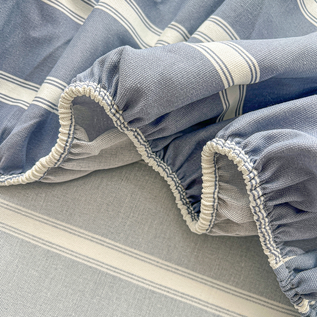 91家纺网 家纺一手货源 找家纺 栩裕纺织 2026春夏爆款老粗布凉席床单款凉席席子空调软席-提供买家秀 极简条纹-床笠款