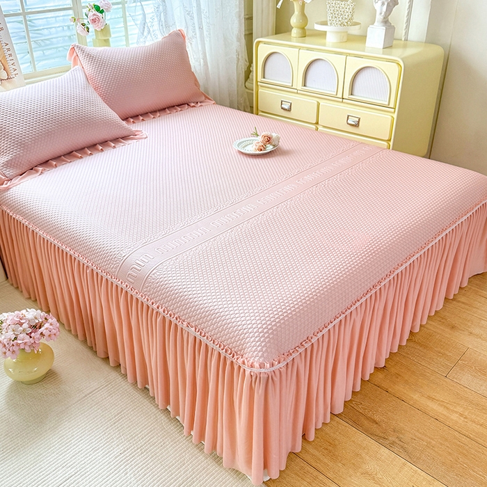 91家纺网 家纺一手货源 找家纺 （总）苏米娜家纺SUMINA 2026新款高克重泡泡席乙纶中分子冰豆豆蕾丝床裙夏季冰丝软席三件套