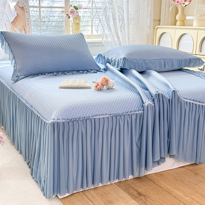 91家纺网 家纺一手货源 找家纺 苏米娜家纺SUMINA 2026新款高克重泡泡席乙纶中分子冰豆豆蕾丝床裙夏季冰丝软席三件套 minmin-兰屿