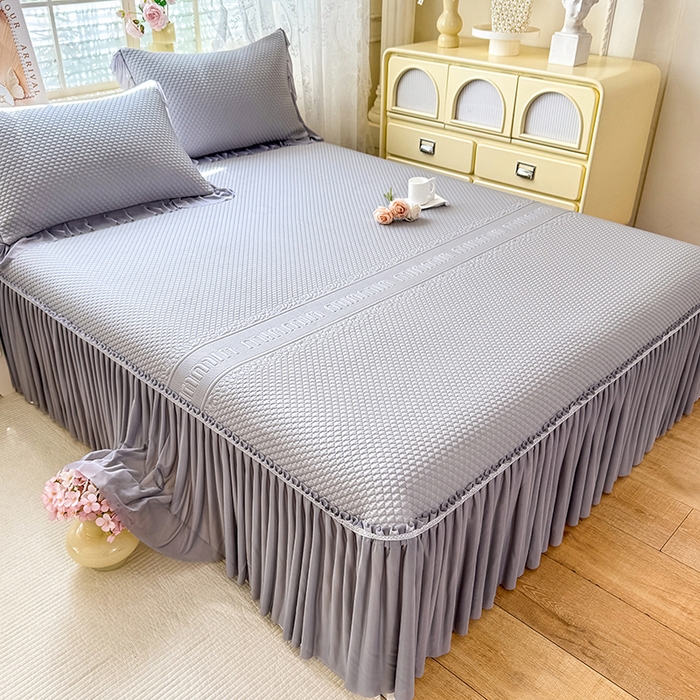 91家纺网 家纺一手货源 找家纺 苏米娜家纺SUMINA 2026新款高克重泡泡席乙纶中分子冰豆豆蕾丝床裙夏季冰丝软席三件套 minmin-云灰