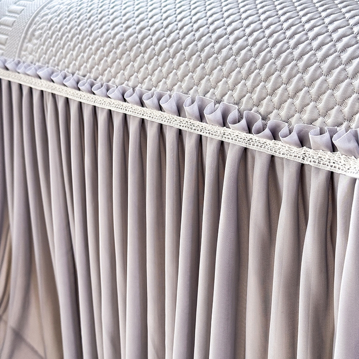 91家纺网 家纺一手货源 找家纺 苏米娜家纺SUMINA 2026新款高克重泡泡席乙纶中分子冰豆豆蕾丝床裙夏季冰丝软席三件套 minmin-云灰