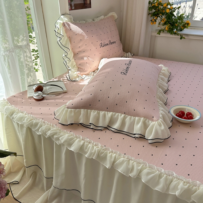 91家纺网 家纺一手货源 找家纺 觅糖家纺 2026新款缎带梦境韩风ins床裙款凉席系列凉席席子-波点奶芙 波点奶芙-粉