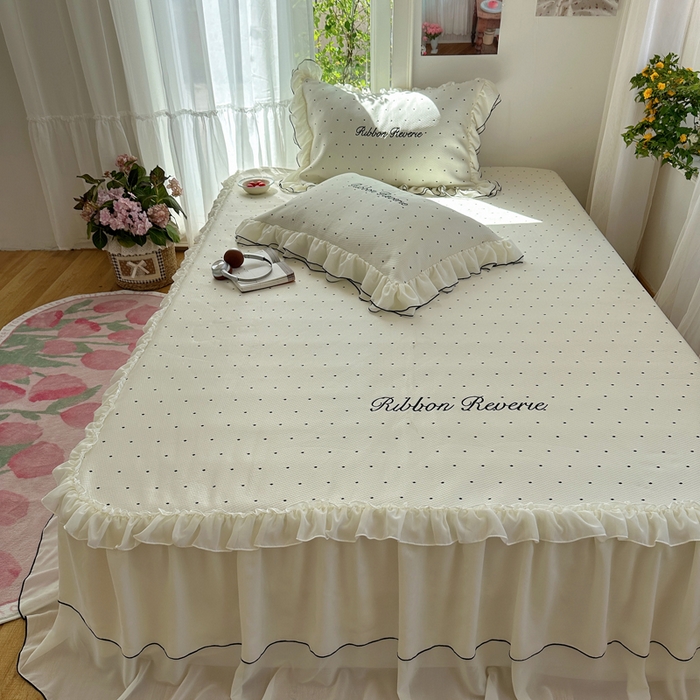 91家纺网 家纺一手货源 找家纺 觅糖家纺 2026新款缎带梦境韩风ins床裙款凉席系列凉席席子-波点奶芙 波点奶芙-白