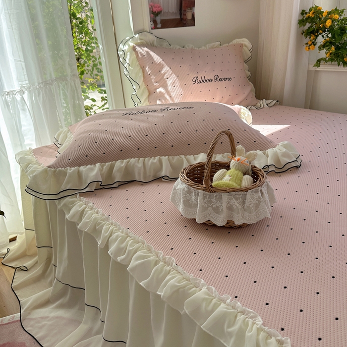 91家纺网 家纺一手货源 找家纺 觅糖家纺 2026新款缎带梦境韩风ins床裙款凉席系列凉席席子-波点奶芙 波点奶芙-粉