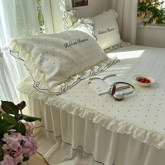 91家纺网 家纺一手货源 找家纺 觅糖家纺 2026新款缎带梦境韩风ins床裙款凉席系列凉席席子-波点奶芙 波点奶芙-白