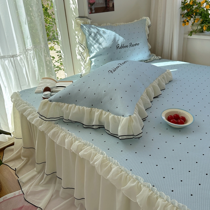 91家纺网 家纺一手货源 找家纺 觅糖家纺 2026新款缎带梦境韩风ins床裙款凉席系列凉席席子-波点奶芙 波点奶芙-蓝