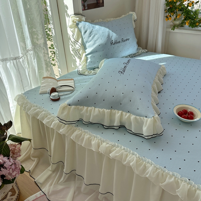 91家纺网 家纺一手货源 找家纺 觅糖家纺 2026新款缎带梦境韩风ins床裙款凉席系列凉席席子-波点奶芙 波点奶芙-蓝