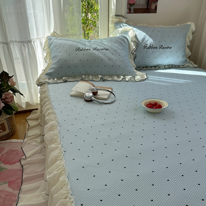 91家纺网 家纺一手货源 找家纺 觅糖家纺 2026新款缎带梦境韩风ins床裙款凉席系列凉席席子-波点奶芙 波点奶芙-蓝