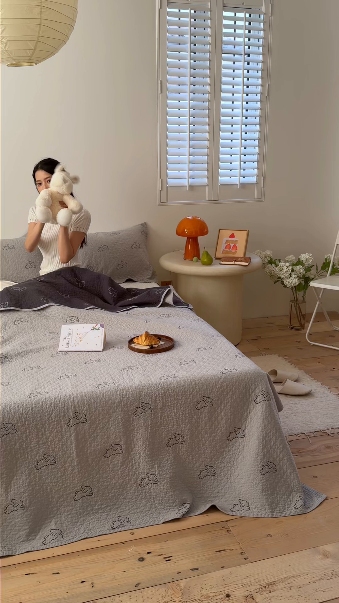 91家纺网 家纺一手货源 找家纺 沐瑟家纺 2026春夏新款安心棉床盖三件套 浅跳兔-灰蓝