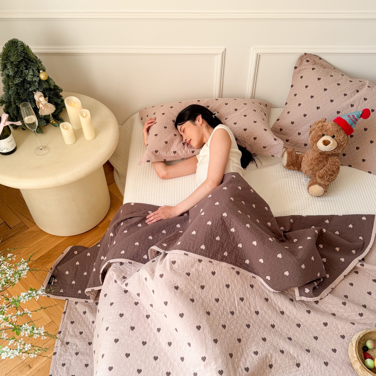 91家纺网 家纺一手货源 找家纺 沐瑟家纺 2026春夏新款安心棉床盖三件套 心情-粉色