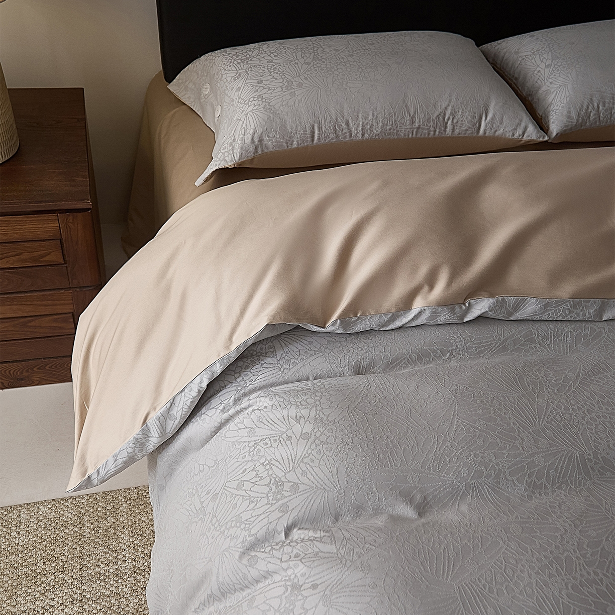 91家纺网 家纺一手货源 找家纺 （总）ONE TWO ONE 121 2026新款100A版60x16B版s50支长绒棉全棉床上用品厚织提花四件套纽扣