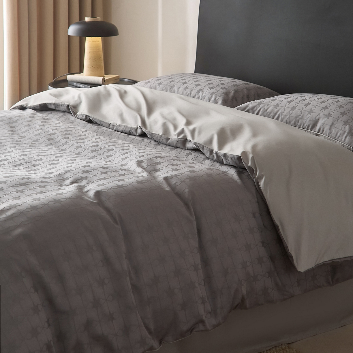 91家纺网 家纺一手货源 找家纺 ONE TWO ONE 121 2026新款100A版60x16B版s50支长绒棉全棉床上用品厚织提花四件套纽扣 晞光星愿