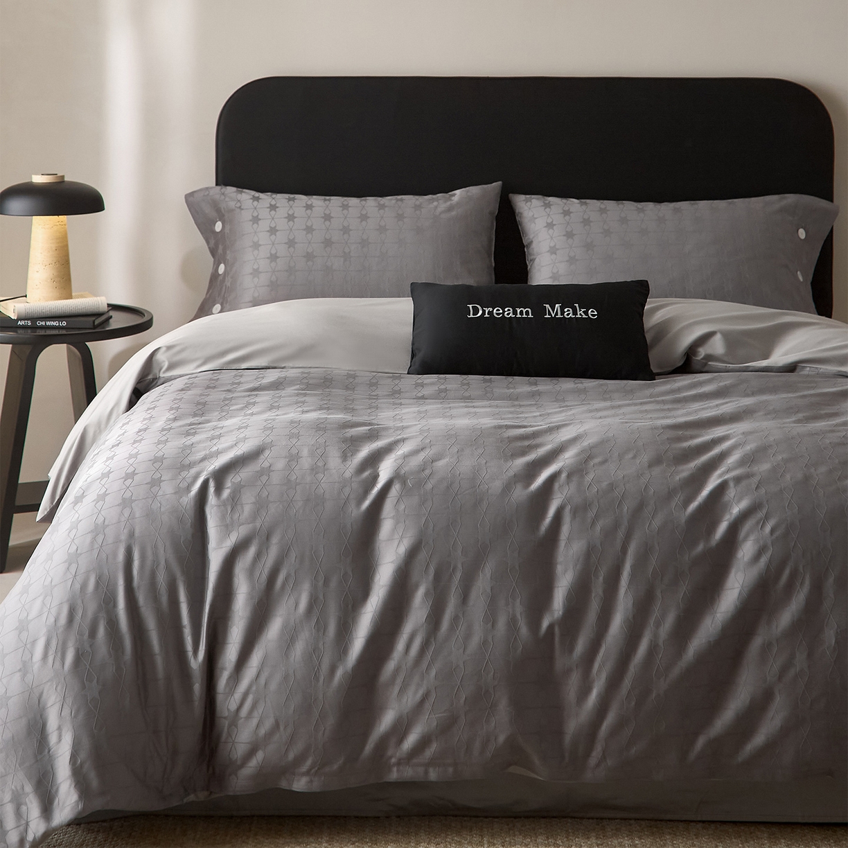 91家纺网 家纺一手货源 找家纺 ONE TWO ONE 121 2026新款100A版60x16B版s50支长绒棉全棉床上用品厚织提花四件套纽扣 晞光星愿