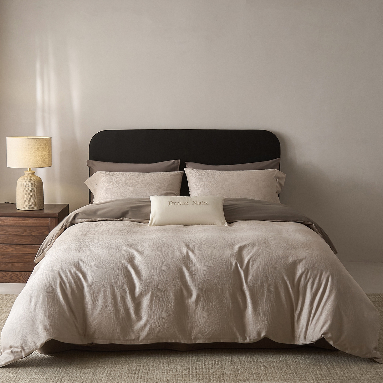 91家纺网 家纺一手货源 找家纺 ONE TWO ONE 121 2026新款100A版60x16B版s50支长绒棉全棉床上用品厚织提花四件套纽扣 麦田落日