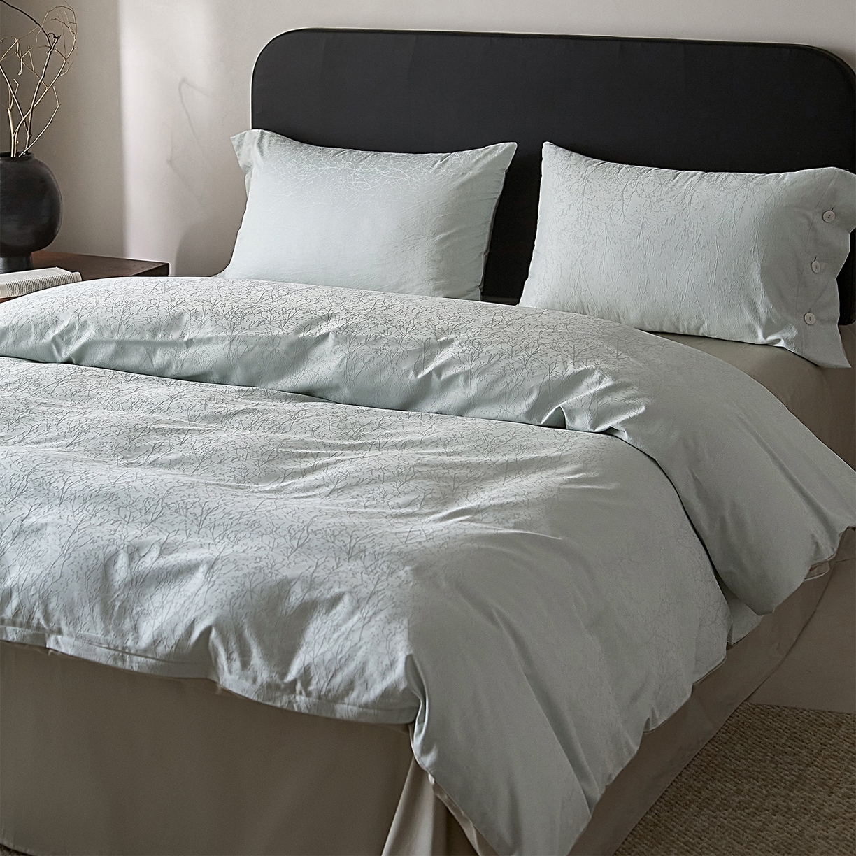 91家纺网 家纺一手货源 找家纺 ONE TWO ONE 121 2026新款100A版60x16B版s50支长绒棉全棉床上用品厚织提花四件套纽扣 时光清浅