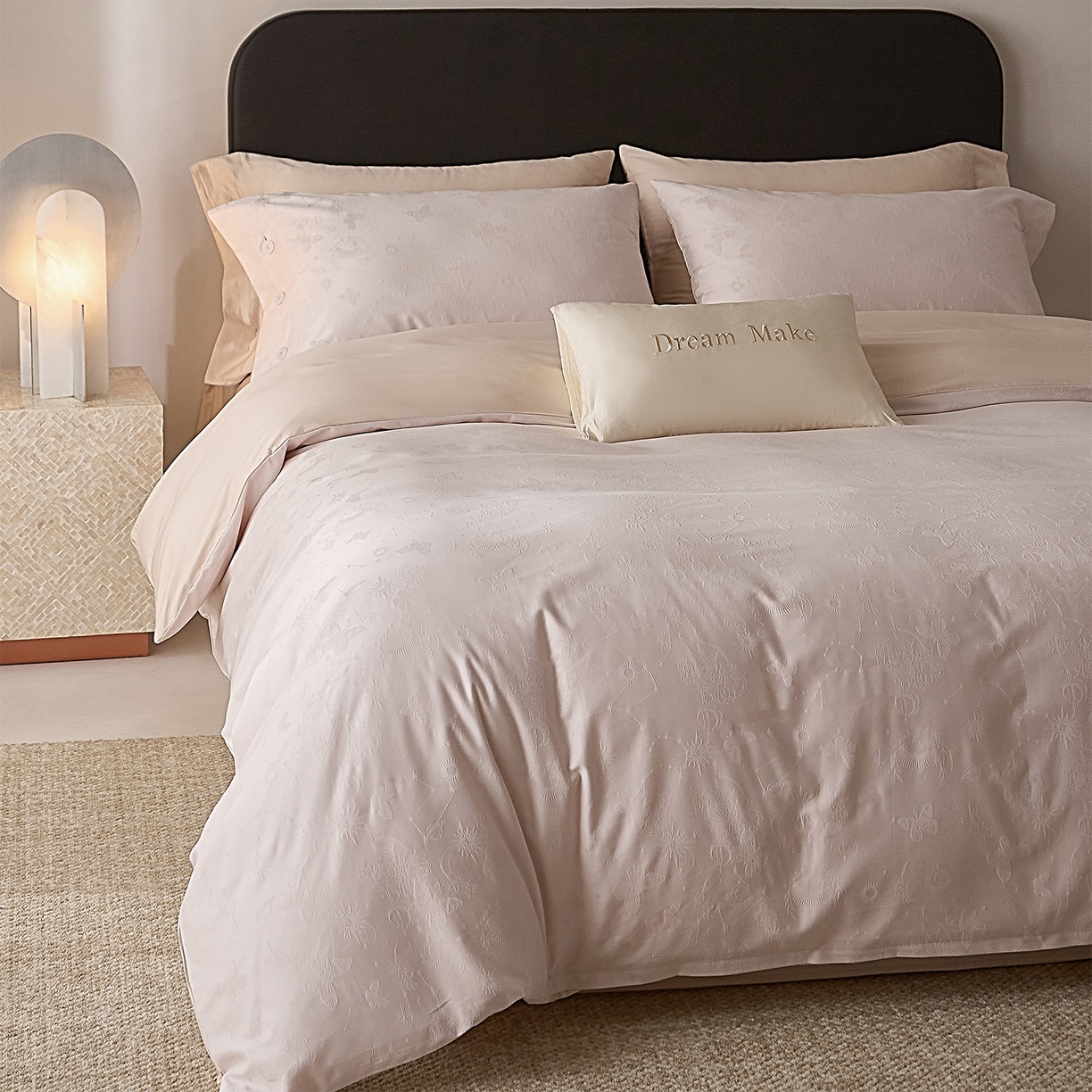 91家纺网 家纺一手货源 找家纺 ONE TWO ONE 121 2026新款100A版60x16B版s50支长绒棉全棉床上用品厚织提花四件套纽扣 蝴蝶千颂