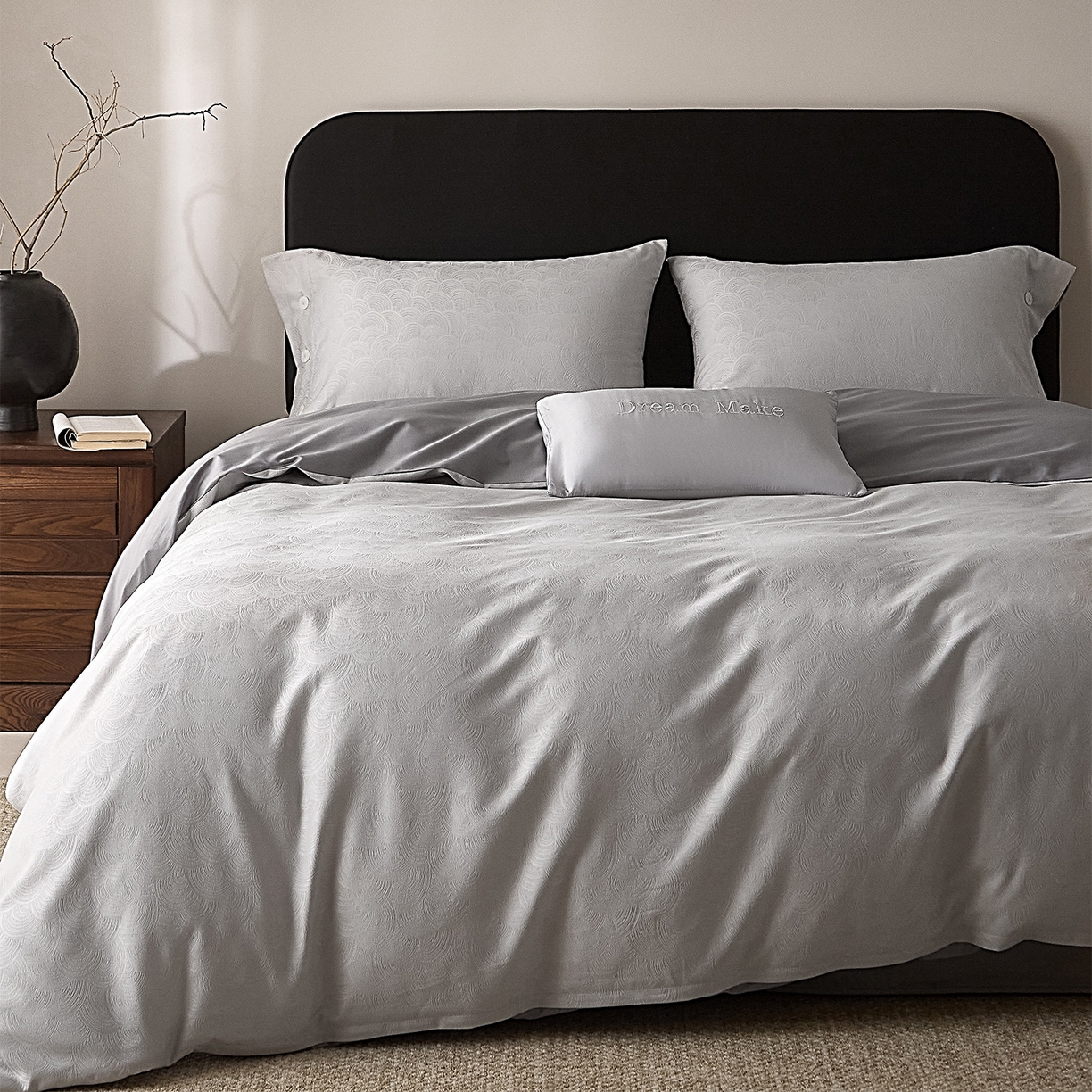 91家纺网 家纺一手货源 找家纺 ONE TWO ONE 121 2026新款100A版60x16B版s50支长绒棉全棉床上用品厚织提花四件套纽扣 祥瑞纳福