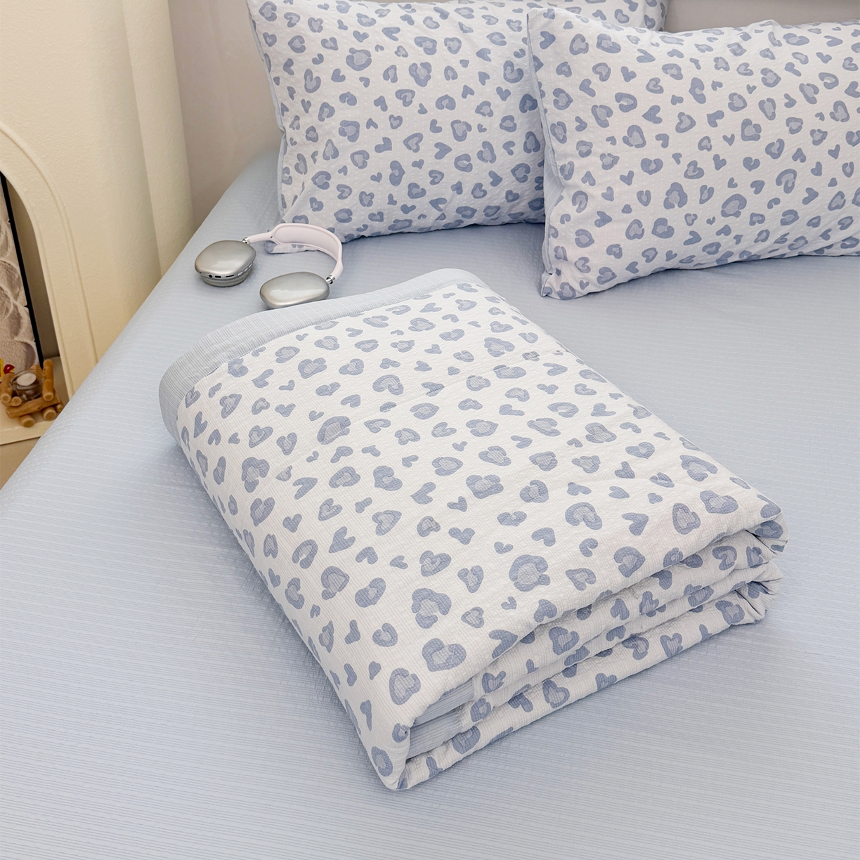 91家纺网 家纺一手货源 找家纺 （总）娜朵家纺 2026新款A类泡芙双层纱大豆夏被夏凉被空调被四件套