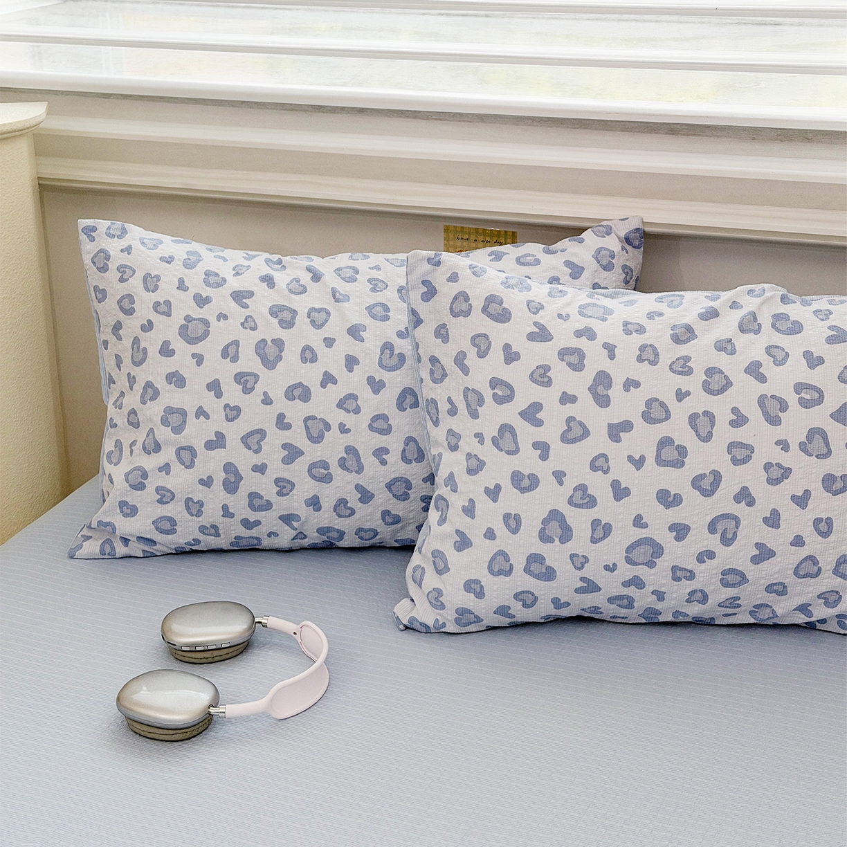 91家纺网 家纺一手货源 找家纺 娜朵家纺 2026新款A类泡芙双层纱大豆夏被夏凉被空调被四件套 蓝色豹纹