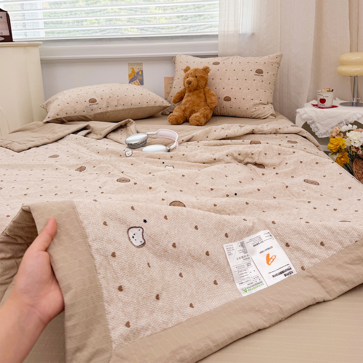 91家纺网 家纺一手货源 找家纺 娜朵家纺 2026新款A类泡芙双层纱大豆夏被夏凉被空调被四件套 饼干小狗