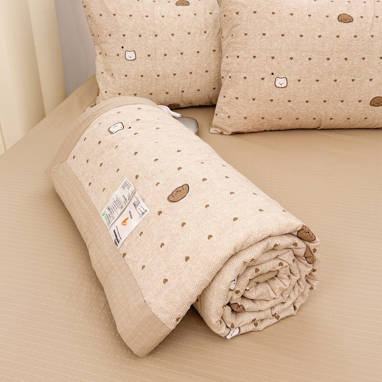 91家纺网 家纺一手货源 找家纺 娜朵家纺 2026新款A类泡芙双层纱大豆夏被夏凉被空调被四件套 饼干小狗