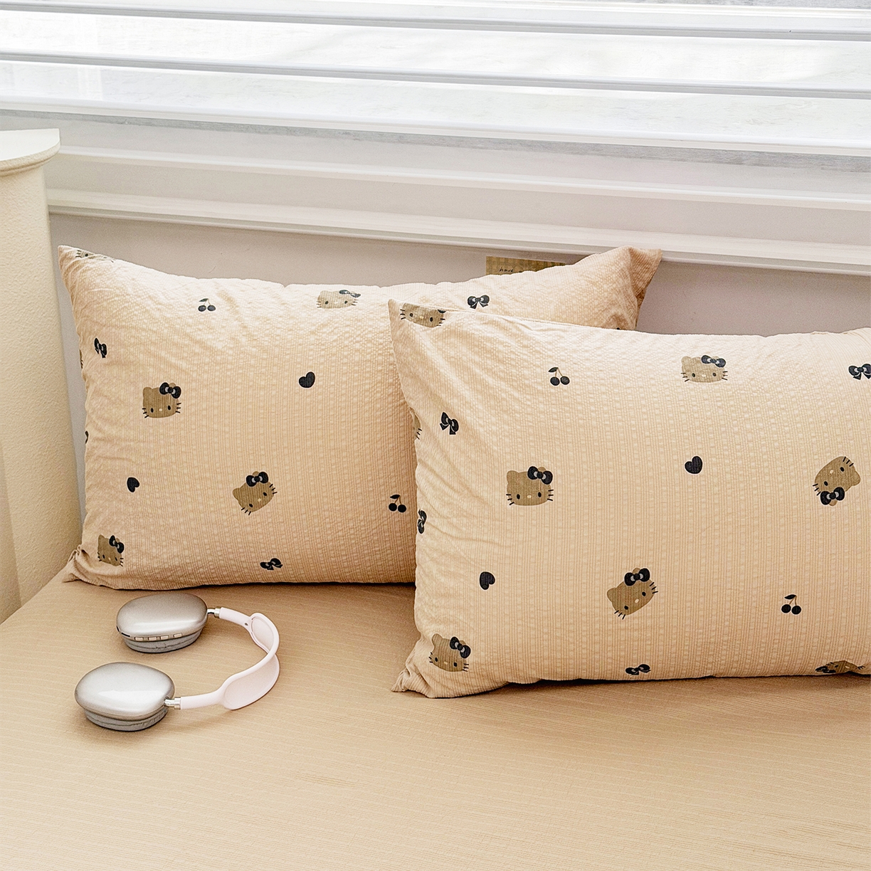 91家纺网 家纺一手货源 找家纺 娜朵家纺 2026新款A类泡芙双层纱大豆夏被夏凉被空调被四件套 黑脸小猫