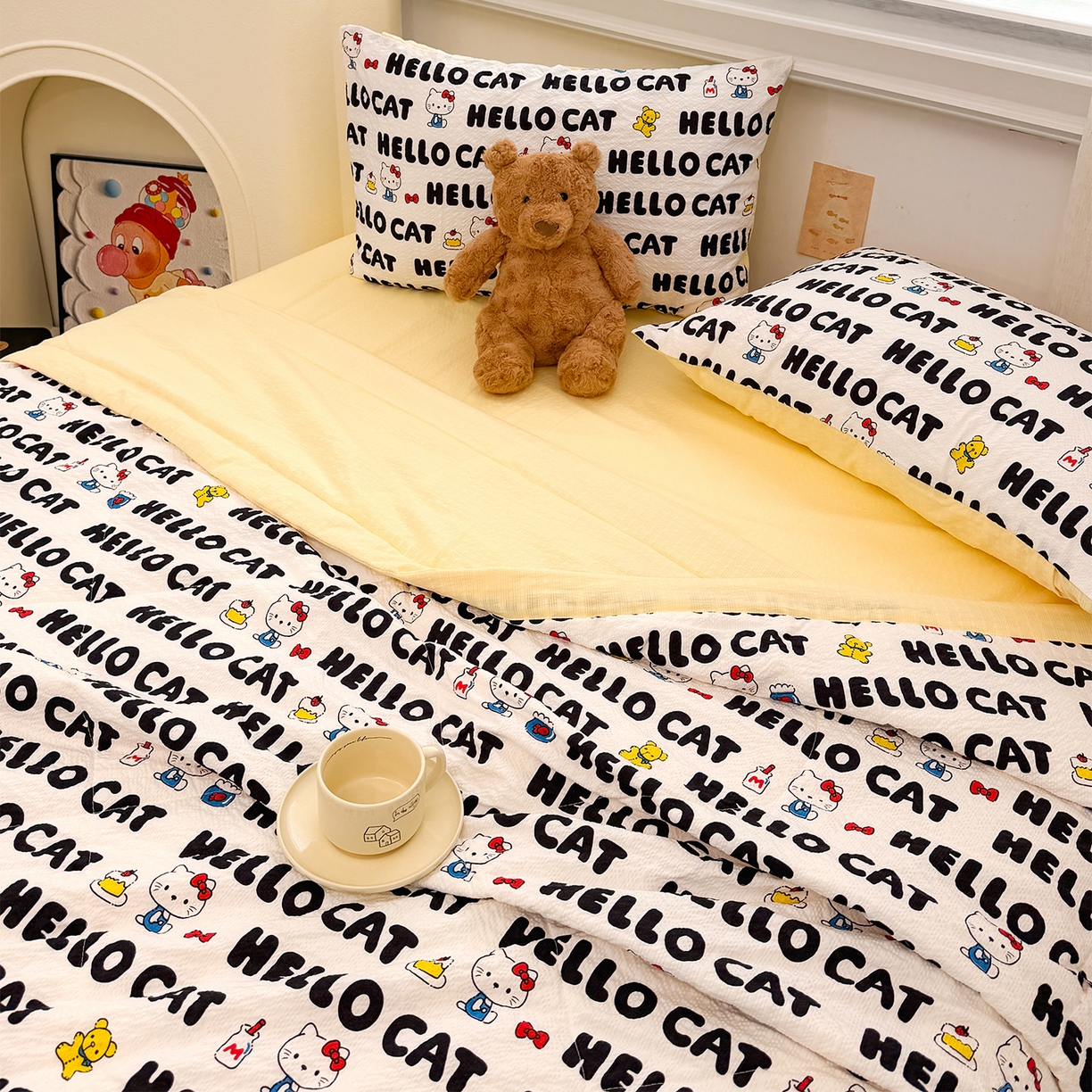 91家纺网 家纺一手货源 找家纺 娜朵家纺 2026新款A类泡芙双层纱大豆夏被夏凉被空调被四件套 hello小猫