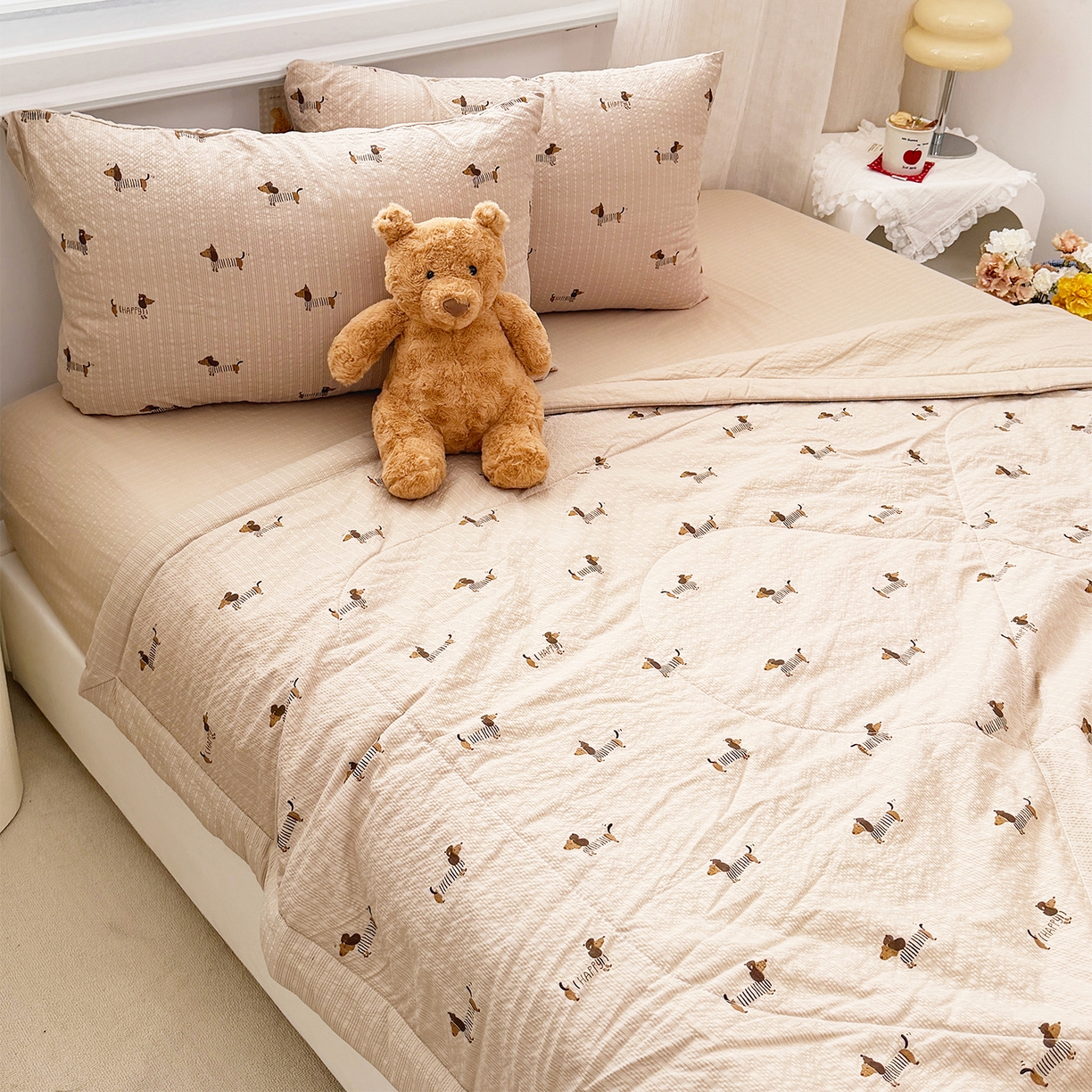 91家纺网 家纺一手货源 找家纺 娜朵家纺 2026新款A类泡芙双层纱大豆夏被夏凉被空调被四件套 线条小狗