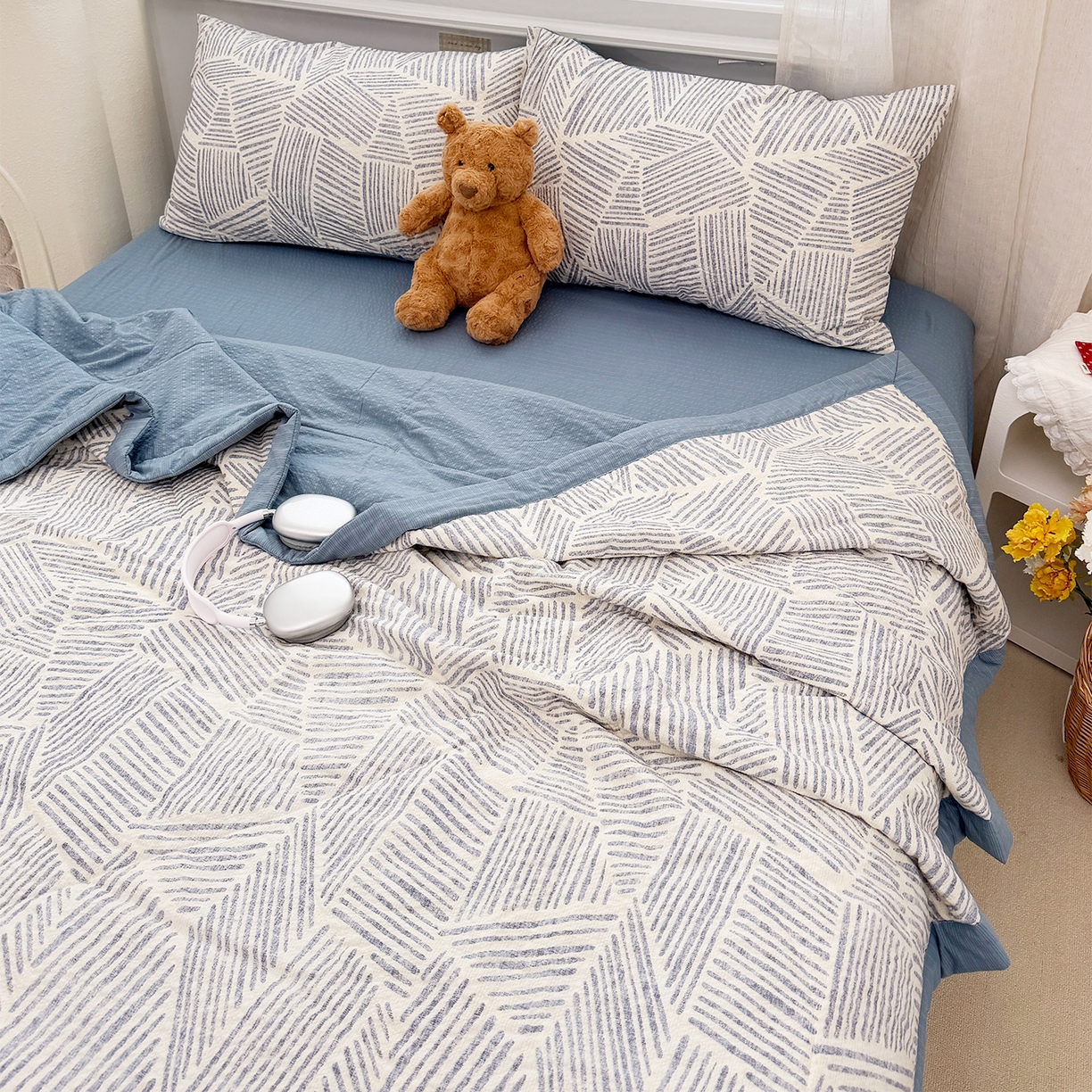 91家纺网 家纺一手货源 找家纺 娜朵家纺 2026新款A类泡芙双层纱大豆夏被夏凉被空调被四件套 极简几何