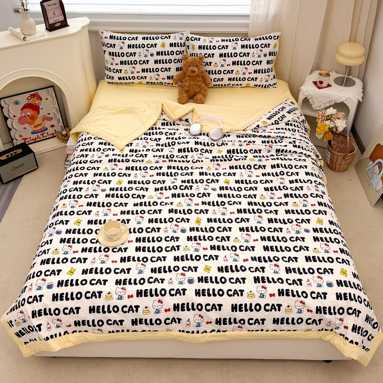 91家纺网 家纺一手货源 找家纺 娜朵家纺 2026新款A类泡芙双层纱大豆夏被夏凉被空调被四件套 hello小猫