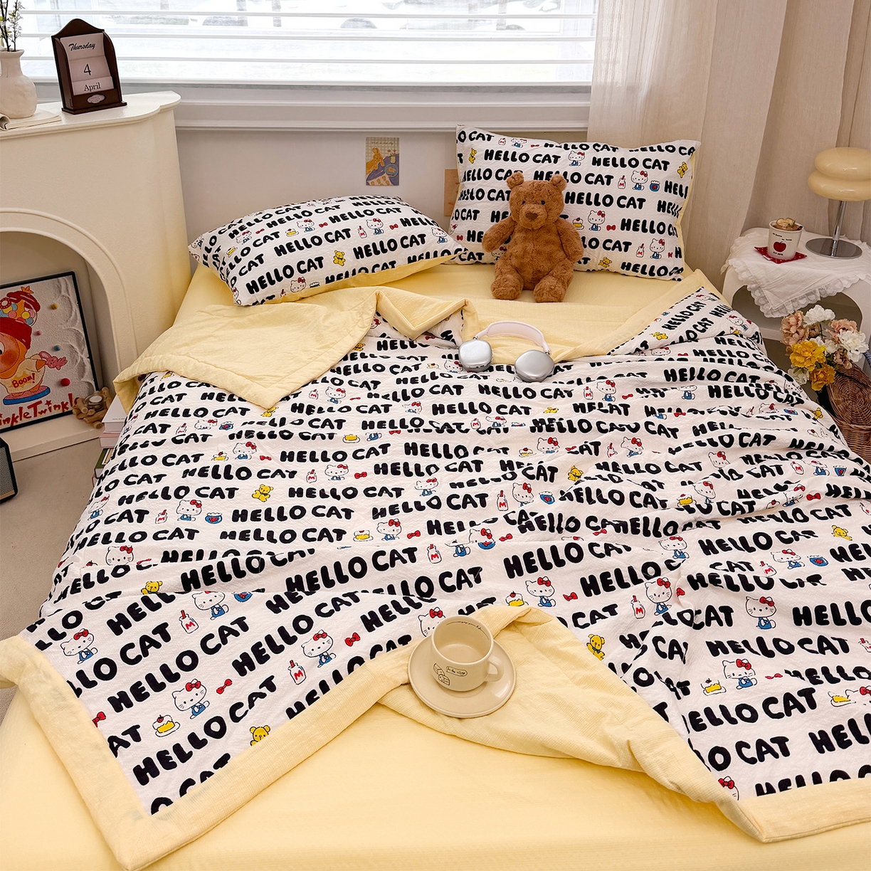 91家纺网 家纺一手货源 找家纺 娜朵家纺 2026新款A类泡芙双层纱大豆夏被夏凉被空调被四件套 hello小猫