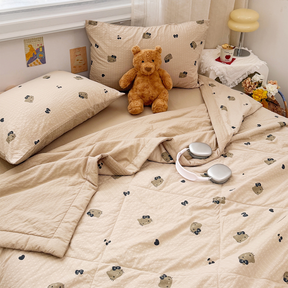 91家纺网 家纺一手货源 找家纺 娜朵家纺 2026新款A类泡芙双层纱大豆夏被夏凉被空调被四件套 黑脸小猫