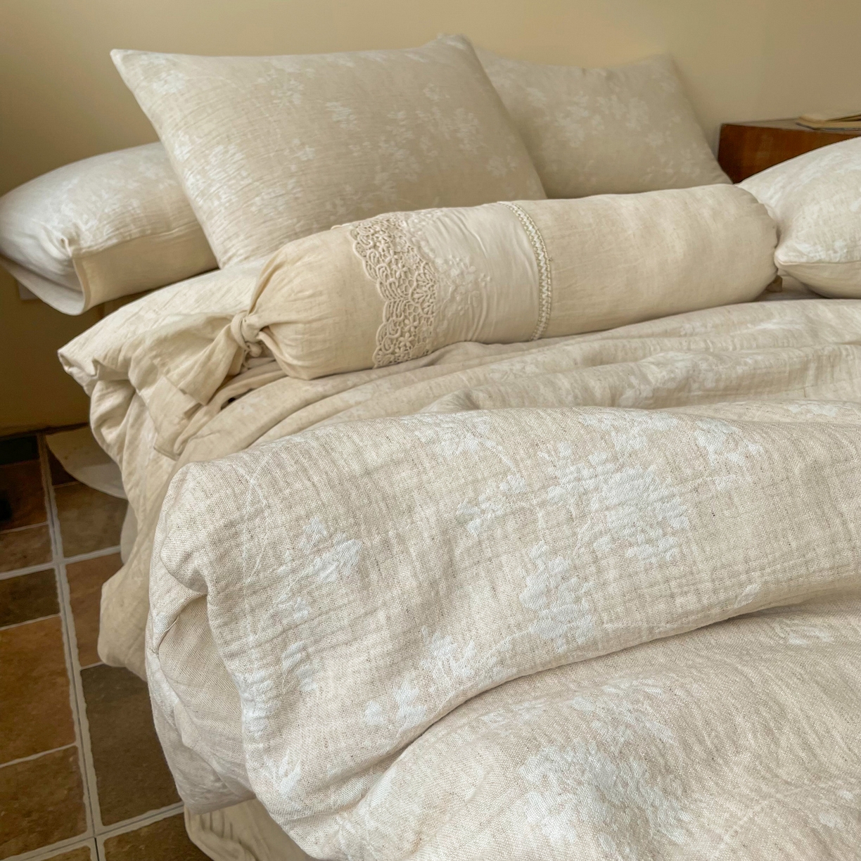 91家纺网 家纺一手货源 找家纺 梵克保罗 2026新款精选天然棉麻提花四件套 暗香