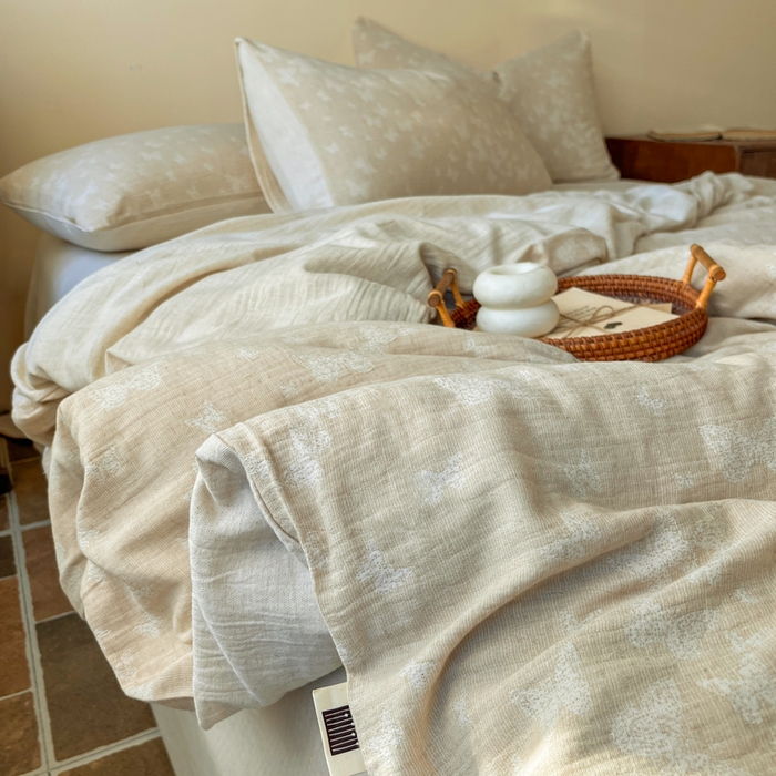 91家纺网 家纺一手货源 找家纺 梵克保罗 2026新款精选天然棉麻提花四件套 蝶舞清风