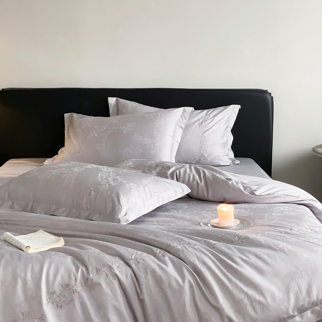 91家纺网 家纺一手货源 找家纺 赫帛 2026春夏新款高端舒柔棉提花刺绣四件套-铃兰 铃兰-藕灰色