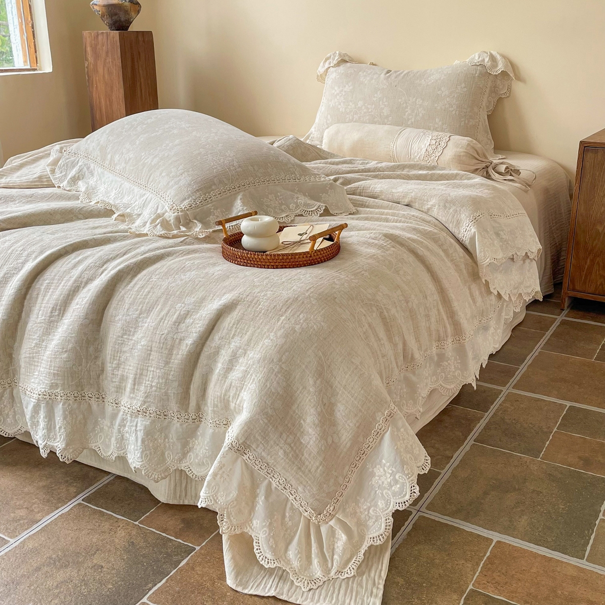 91家纺网 家纺一手货源 找家纺 梵克保罗 2026新款棉麻提花四件套（花边款） 草木深