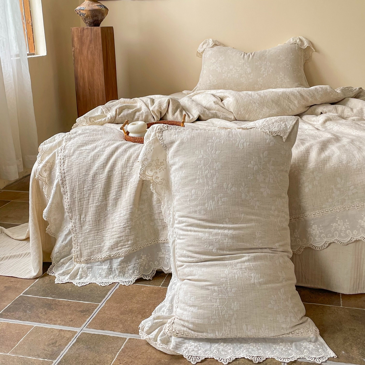 91家纺网 家纺一手货源 找家纺 梵克保罗 2026新款棉麻提花四件套（花边款） 草木深