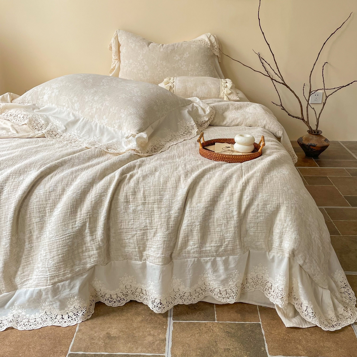 91家纺网 家纺一手货源 找家纺 梵克保罗 2026新款棉麻提花四件套（花边款） 浮生梦