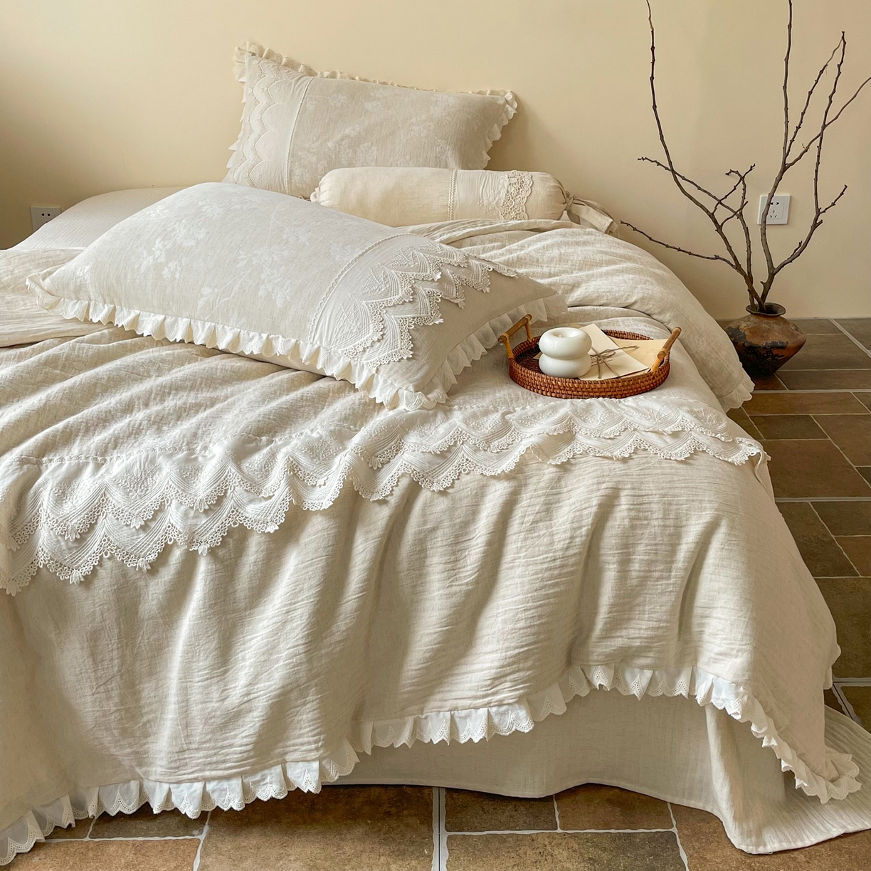 91家纺网 家纺一手货源 找家纺 梵克保罗 2026新款棉麻提花四件套（花边款） 花影序