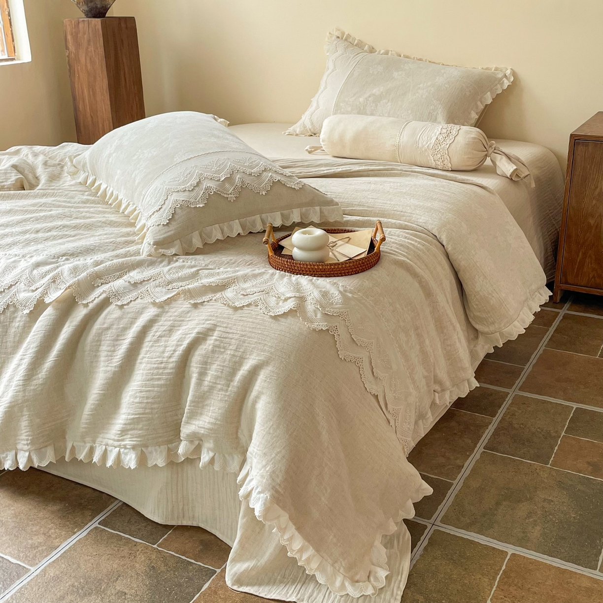 91家纺网 家纺一手货源 找家纺 梵克保罗 2026新款棉麻提花四件套（花边款） 花影序