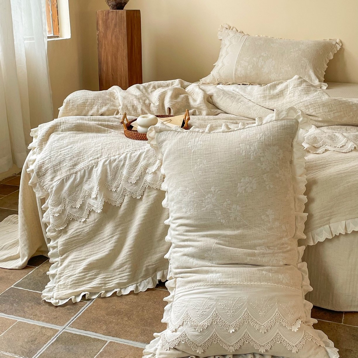 91家纺网 家纺一手货源 找家纺 梵克保罗 2026新款棉麻提花四件套（花边款） 花影序