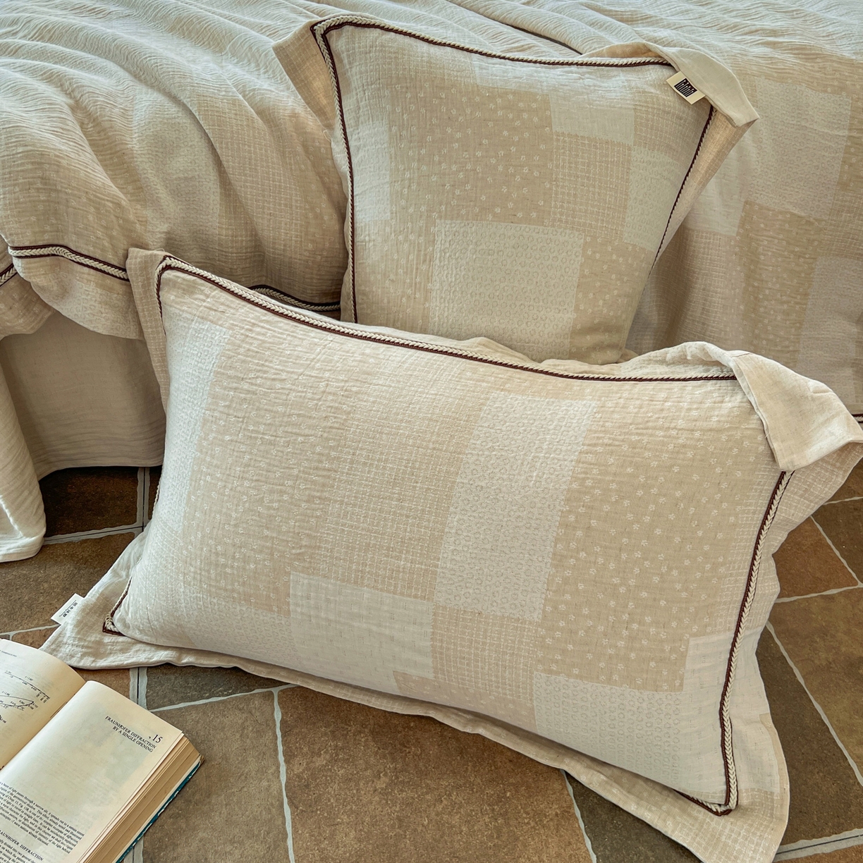 91家纺网 家纺一手货源 找家纺 梵克保罗 2026新款棉麻提花四件套（花边款） 素禾集