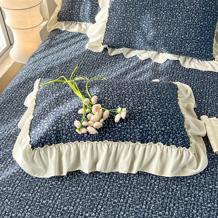 91家纺网 家纺一手货源 找家纺 梵克保罗 2026新款云感双层纱床盖四件套 深蓝碎雪