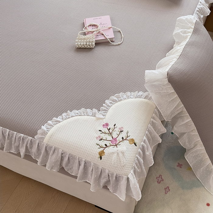 91家纺网 家纺一手货源 找家纺 （总）好儿喜家纺 2026新款凉席床笠冰丝席凉感豆豆席花边PE乙纶软凉席床笠凉席-春意浓