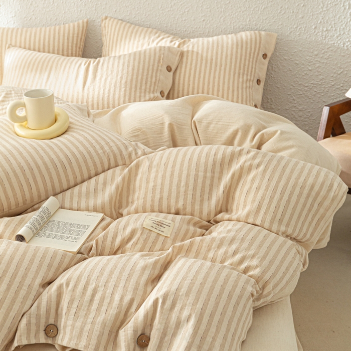 91家纺网 家纺一手货源 找家纺 梵克保罗 2026新款A类亲肤舒适棉麻纽扣款四件套 麦浪浅条